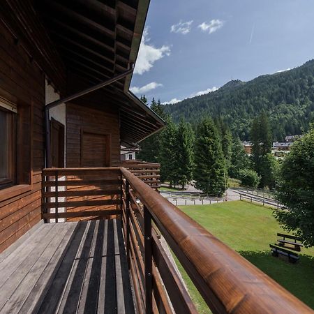 Area Apartments Мадонна-ді-Кампільйо Екстер'єр фото